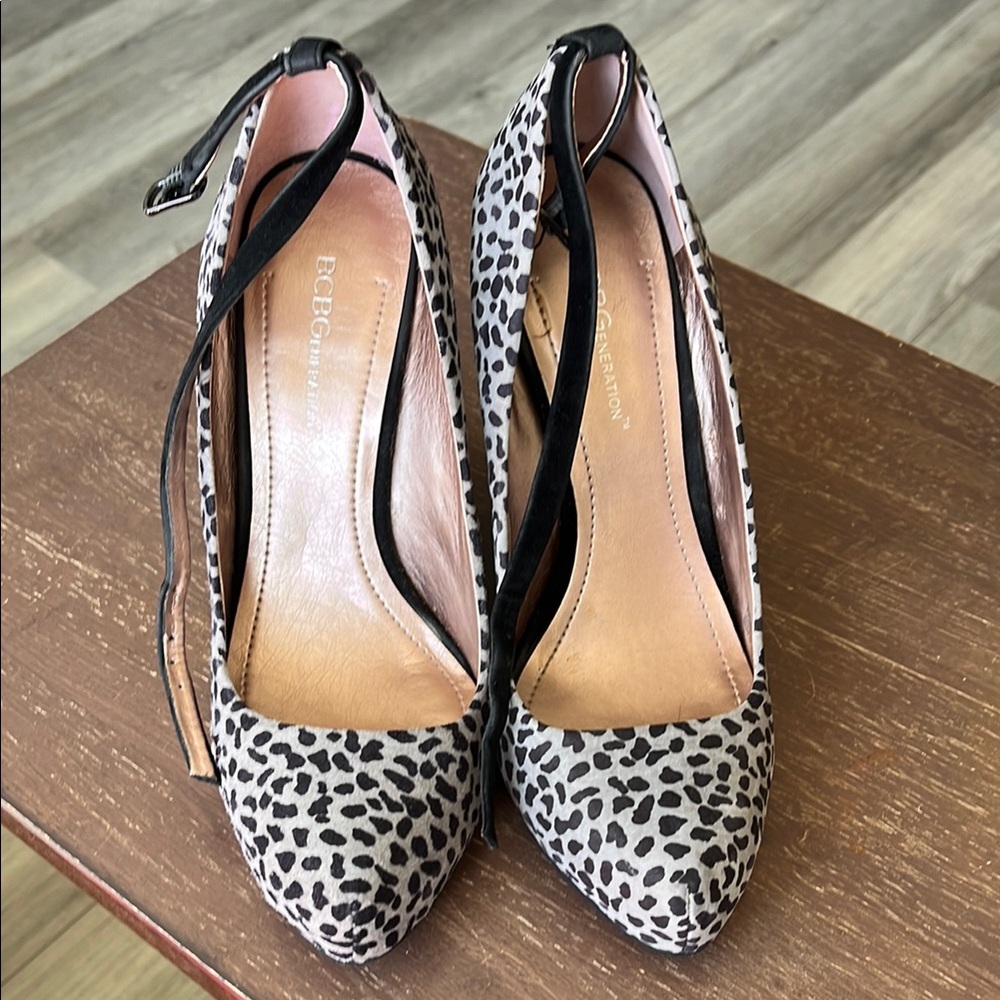 Bcbgeneration Black And Gray Leopard Print Women'… - image 1